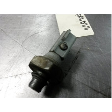 100L022 Engine Oil Pressure Sensor For 04-08 Mitsubishi Endeavor  3.8
